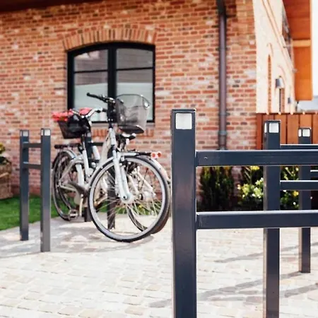 Feskerhues, Nina 아파트 *