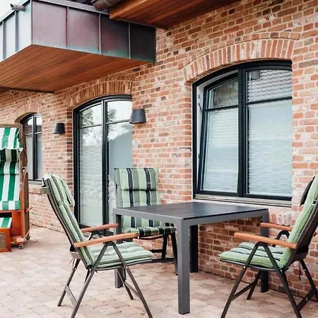 Feskerhues, Nina * 베스터란트