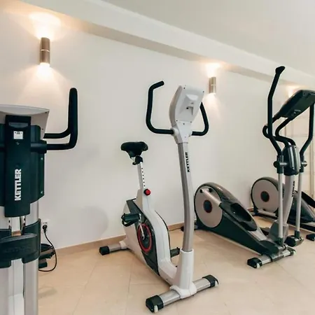 Feskerhues, Nina * 베스터란트